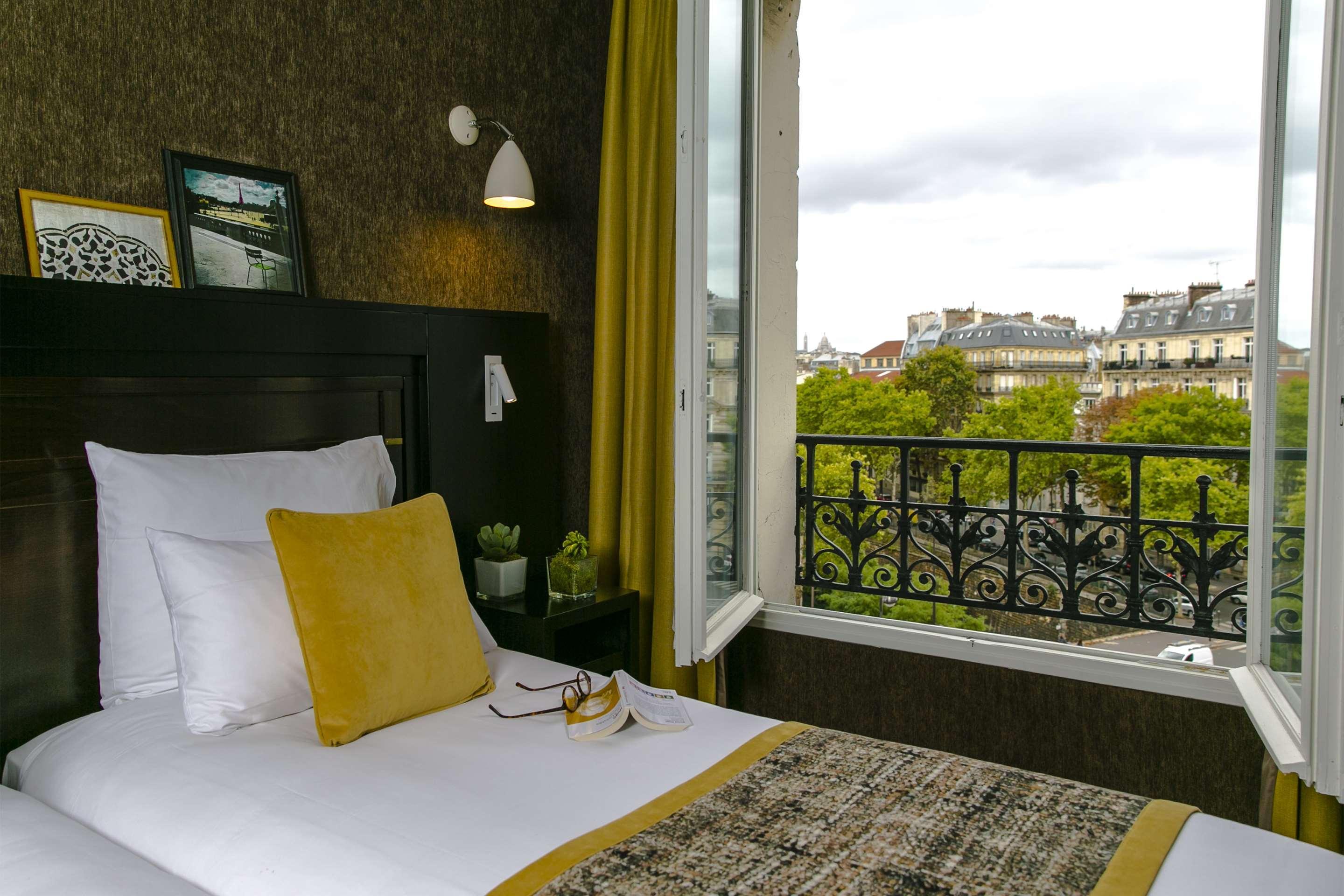 Hotel De Neuville Arc De Triomphe Paris Eksteriør billede